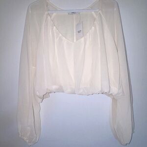 Suzy Shier cropped blouse